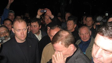Несколько десятков человек ненадолго перекрыли движение в Новокузнецке